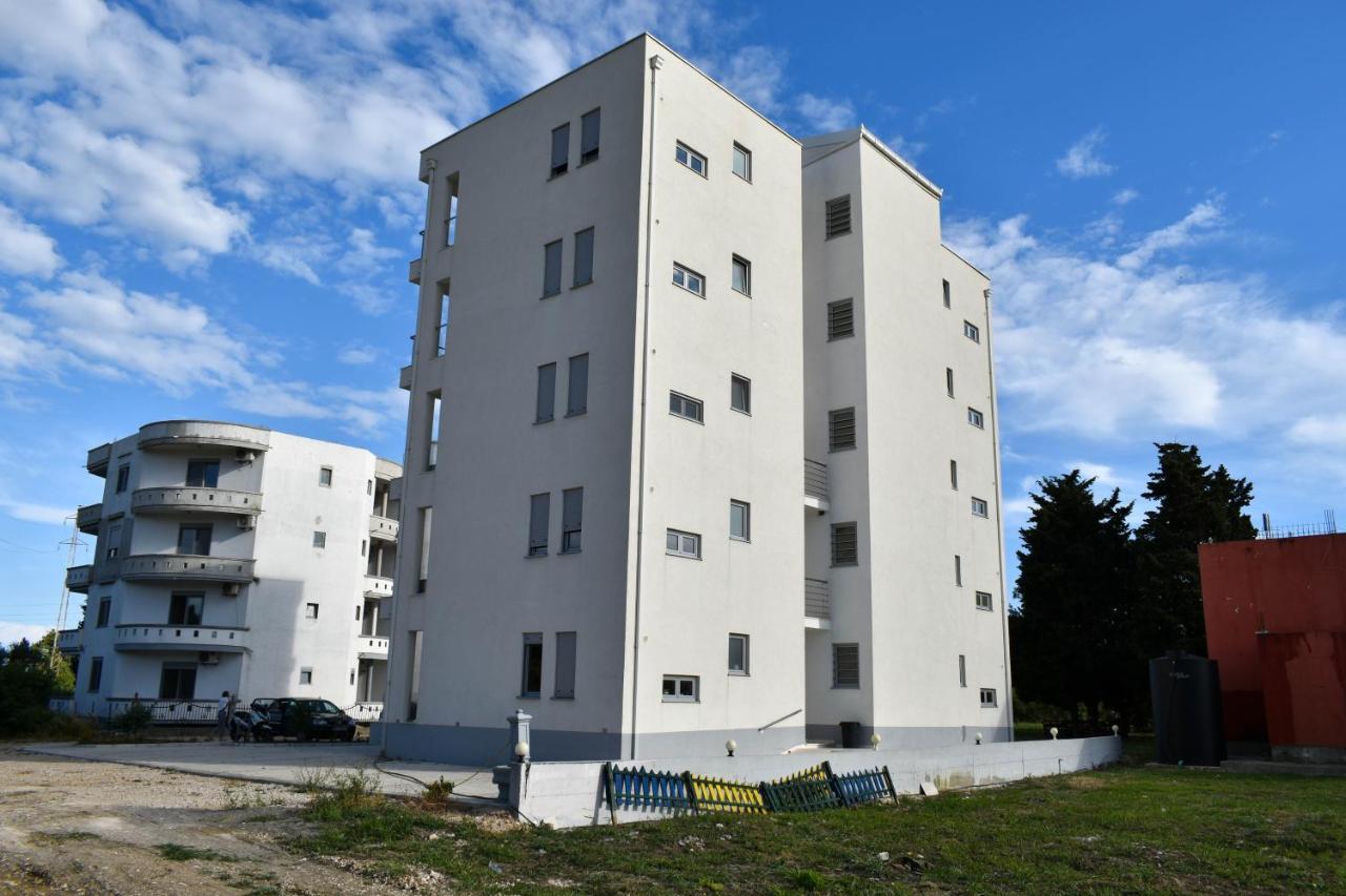 Lux Kalimera Apartments 乌尔齐尼 外观 照片